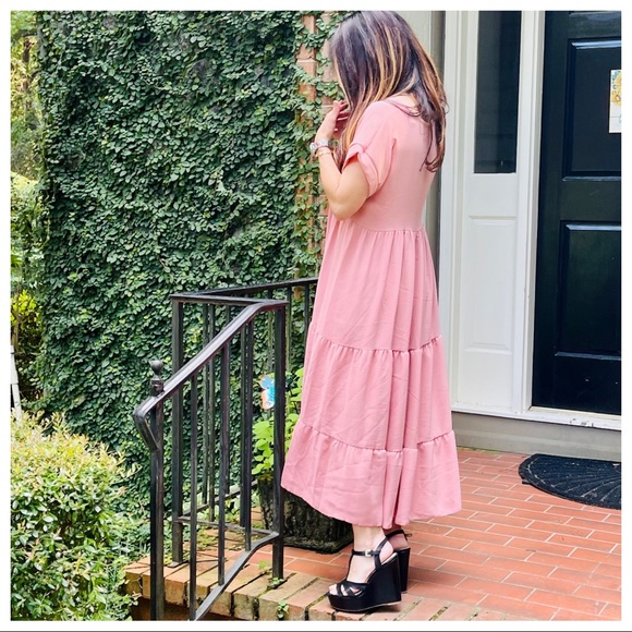 MADE IN ITALY FABULOUS V TIERED MAXI DRESS - Picture 7 of 7